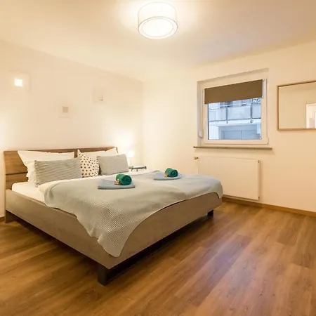 Bright - Augsburg's Biggest - 4br - Parking - Kitchen Augsburg