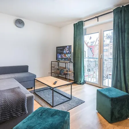 Apartment Bright - Augsburg's Biggest - 4br - Parking - Kitchen Augsburg